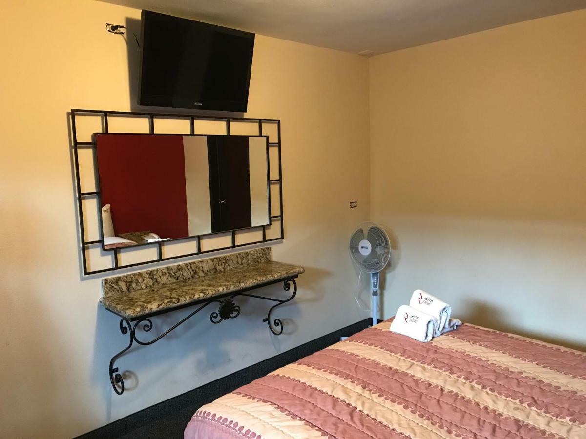 Motel El Refugio ติฮัวนา ภายนอก รูปภาพ